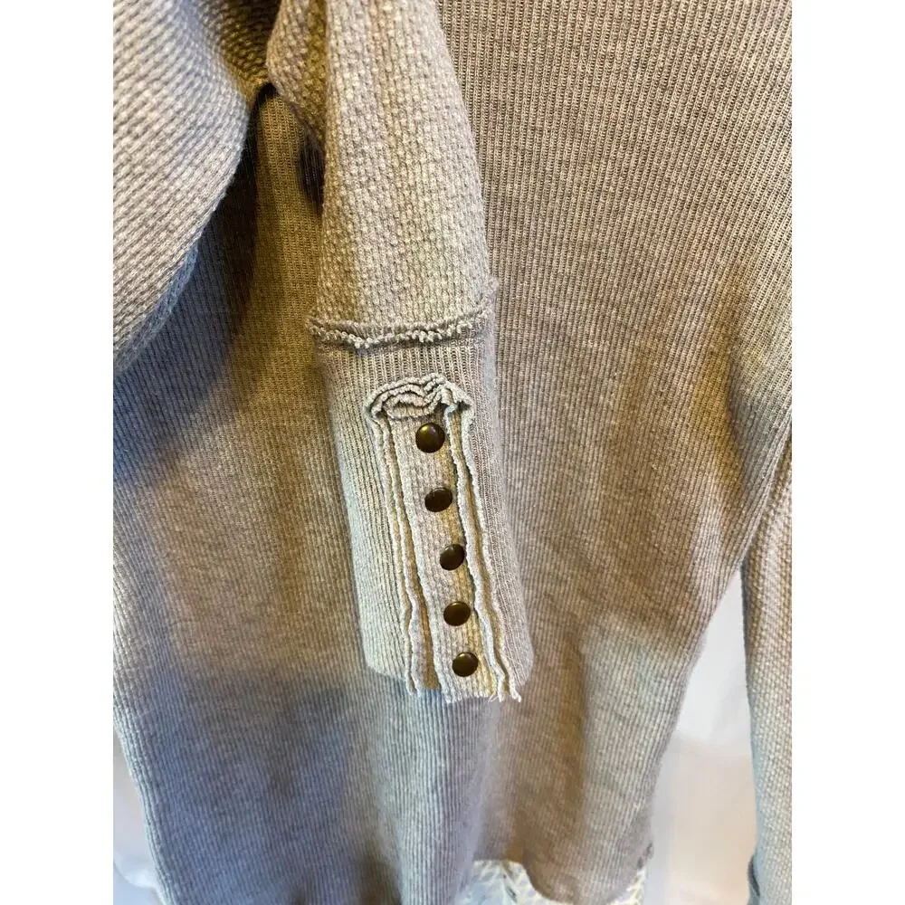 Free People Top Turtleneck Gray Longsleeve Button Cuff Detail Cotton Med - Picture 4 of 11